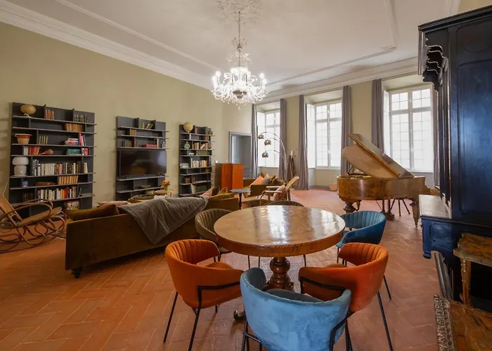 Πανσιόν A Casa Reale *